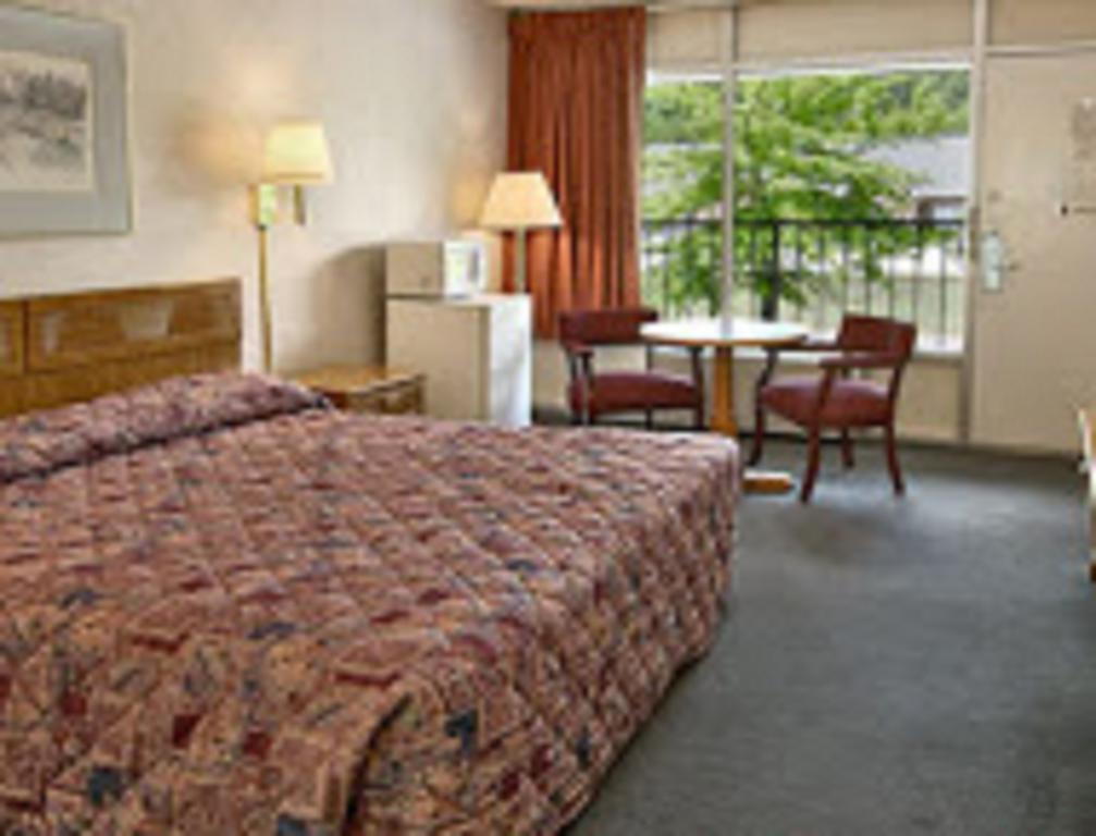 Town And Country Inn Suites Spindale المظهر الخارجي الصورة