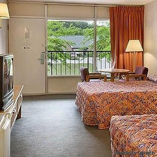 Town And Country Inn Suites Spindale المظهر الخارجي الصورة